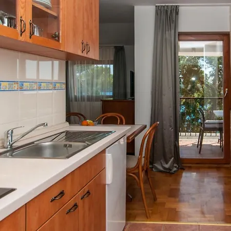 10420b Apartment Mali Losinj